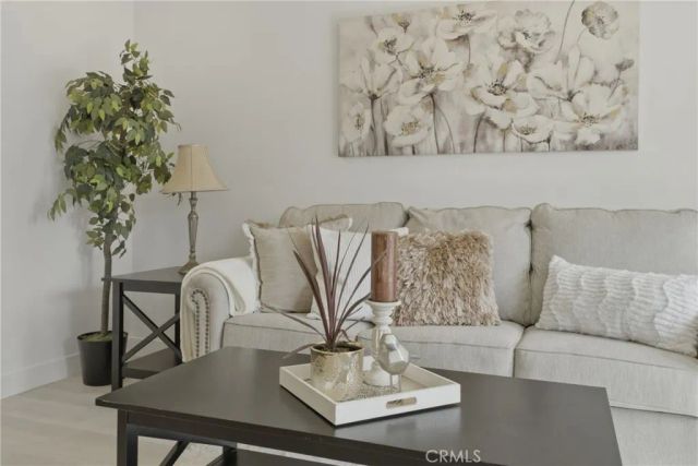 2260 Gondar Avenue, Long Beach, CA 90815