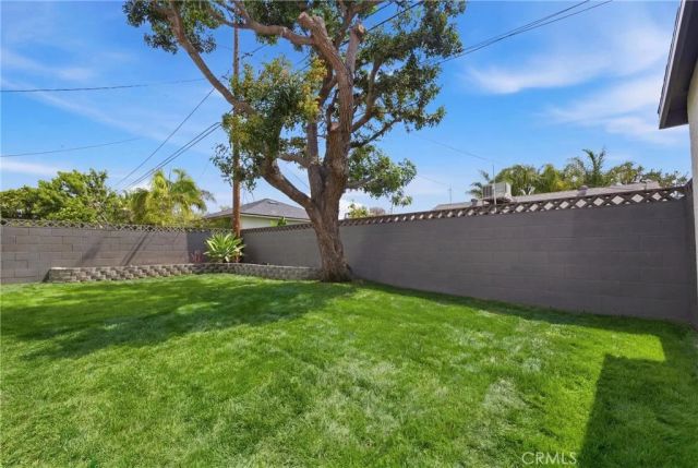 2260 Gondar Avenue, Long Beach, CA 90815