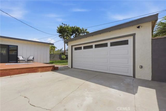 2260 Gondar Avenue, Long Beach, CA 90815