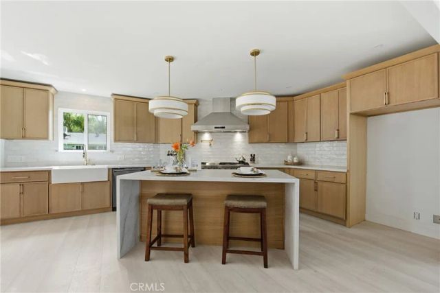 2260 Gondar Avenue, Long Beach, CA 90815