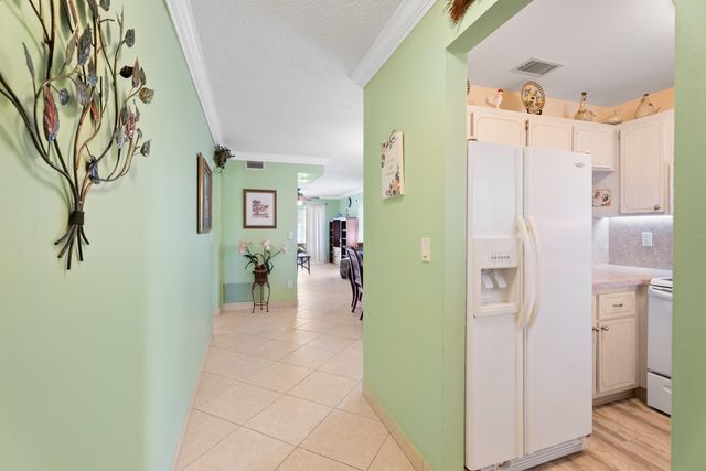 2600 SE Ocean Boulevard N14, Stuart, FL 34996