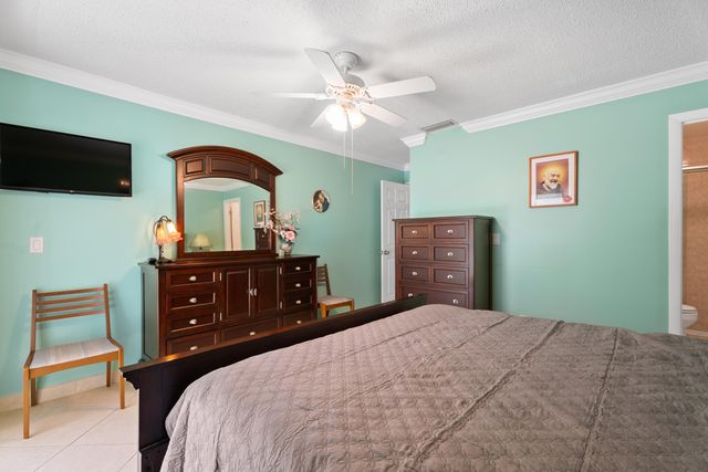 2600 SE Ocean Boulevard N14, Stuart, FL 34996