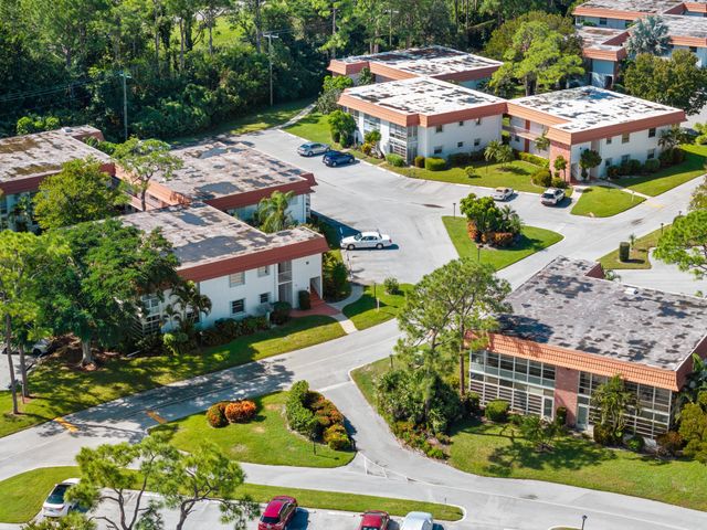 2600 SE Ocean Boulevard N14, Stuart, FL 34996