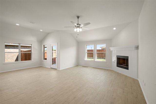 320 Camryn Way, Cleburne, TX 76033