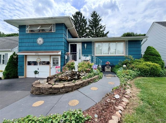 606 Berwick Road South, Salina, NY 13208