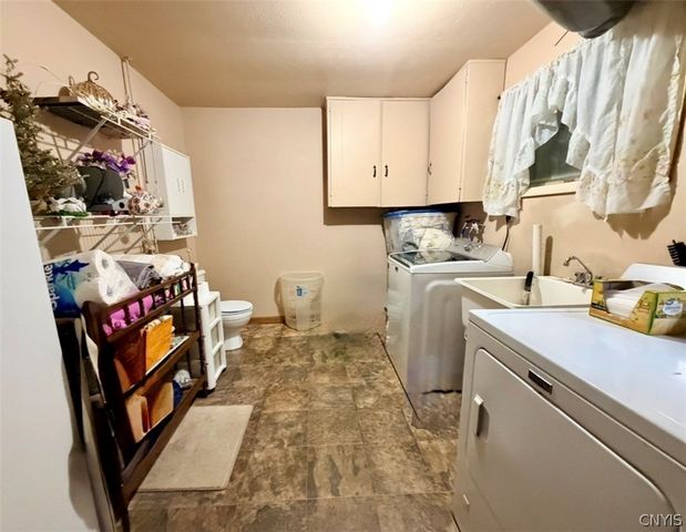 606 Berwick Road South, Salina, NY 13208