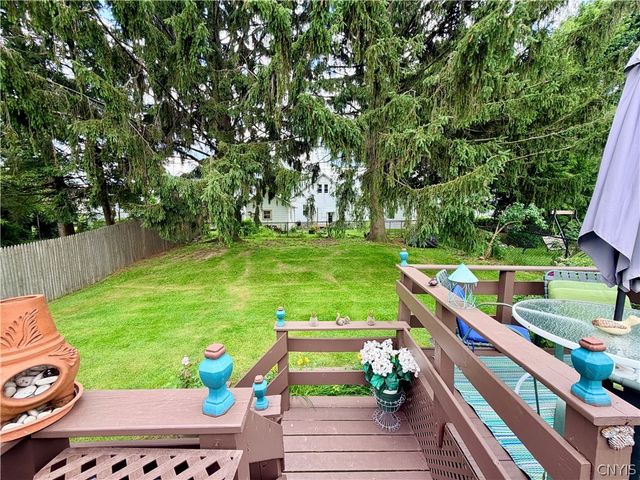 606 Berwick Road South, Salina, NY 13208