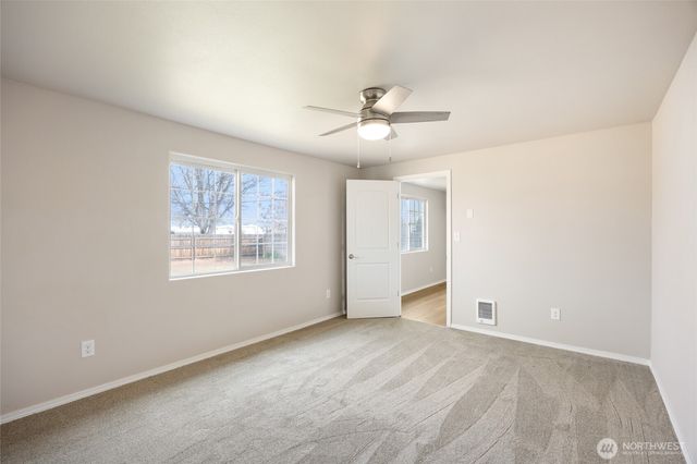 1457 W Lee Street, Moses Lake, WA 98837