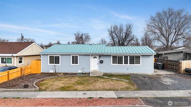 1457 W Lee Street, Moses Lake, WA 98837