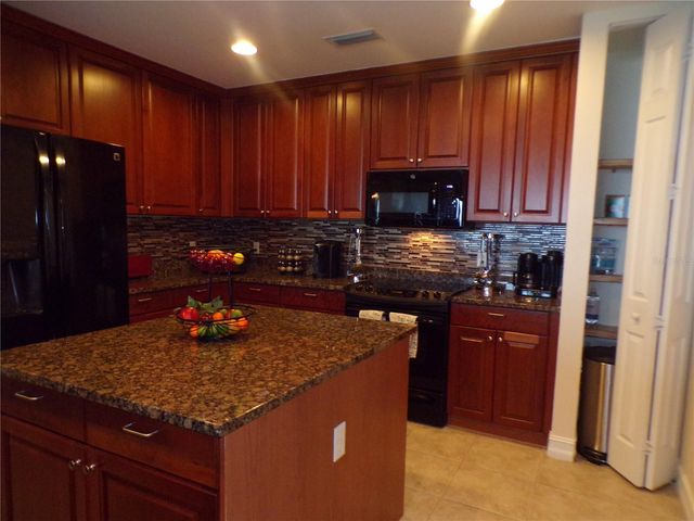 89 VIVANTE BOULEVARD 205, Punta Gorda, FL 33950