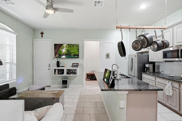 15203 Maskette Ave, San Antonio, TX 78245