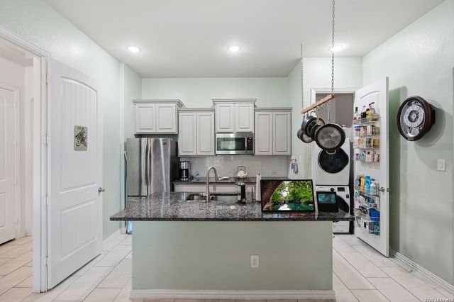 15203 Maskette Ave, San Antonio, TX 78245