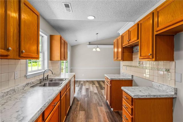 4520 Carver School Road, Winston-salem, NC 27105