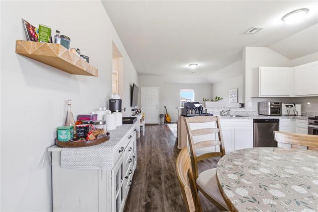 11900 Jude Way, Yukon, OK 73099