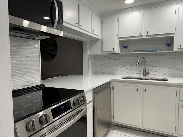 336 N BIRCH Road 4C, Fort Lauderdale, FL 33304