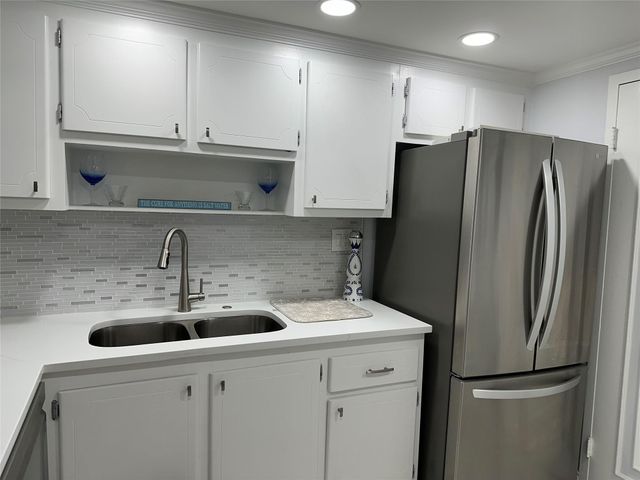 336 N BIRCH Road 4C, Fort Lauderdale, FL 33304