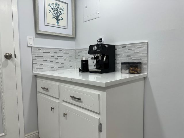 336 N BIRCH Road 4C, Fort Lauderdale, FL 33304