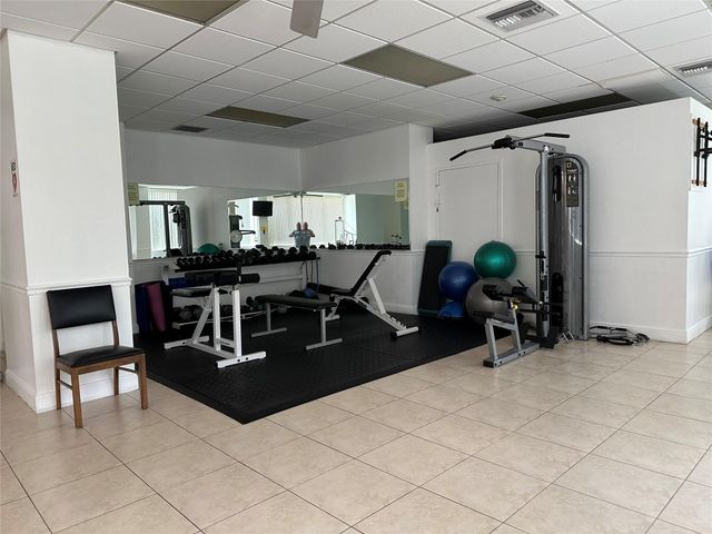 336 N BIRCH Road 4C, Fort Lauderdale, FL 33304