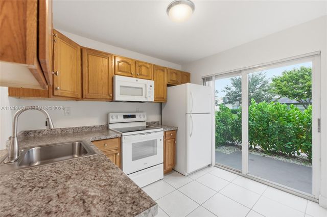 3003 NW 5th Ter 2, Pompano Beach, FL 33064