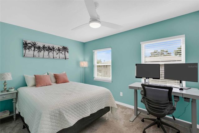 6927 PLACE DE LA PAIX 6927, St Petersburg, FL 33707