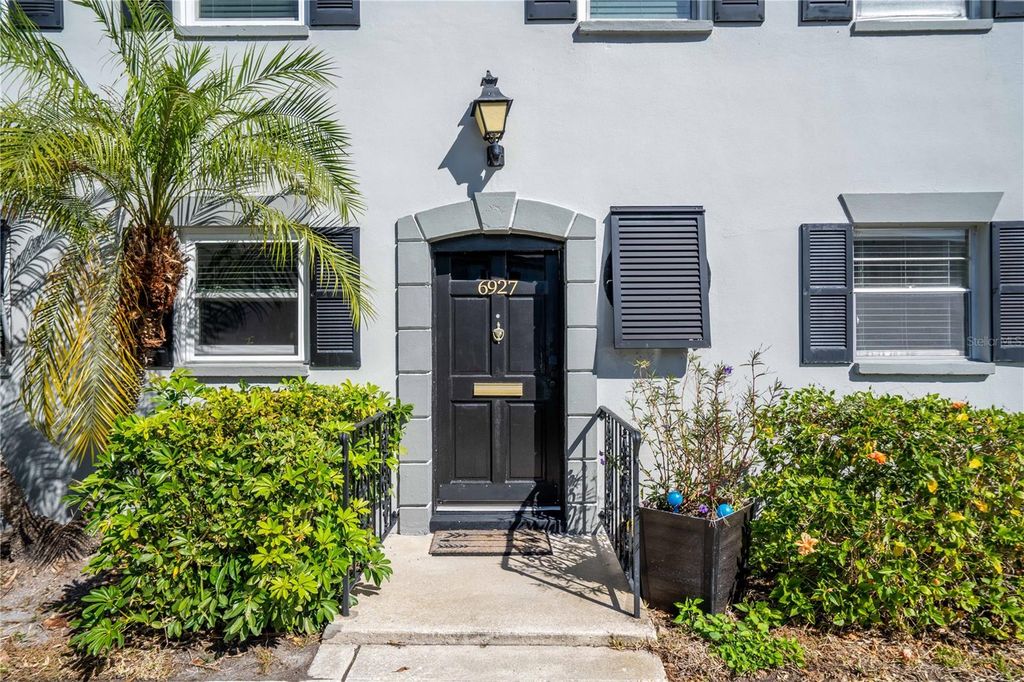 6927 PLACE DE LA PAIX 6927, St Petersburg, FL 33707