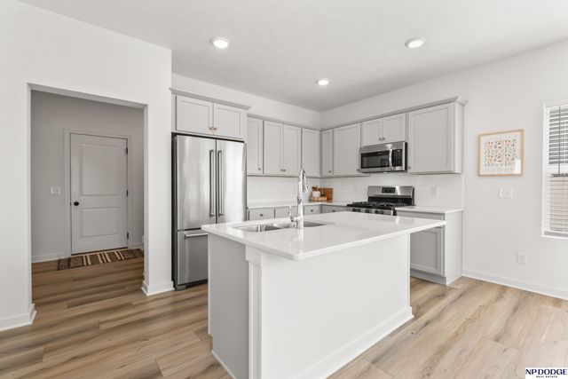 12120 S 111 Avenue, Papillion, NE 68046