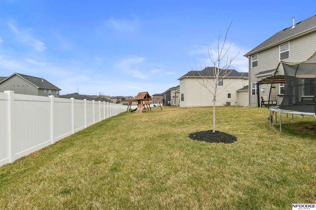 12120 S 111 Avenue, Papillion, NE 68046