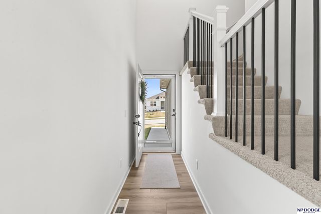 12120 S 111 Avenue, Papillion, NE 68046
