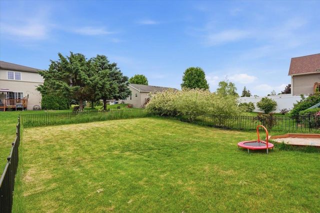 452 Concord Drive, Oregon, WI 53575