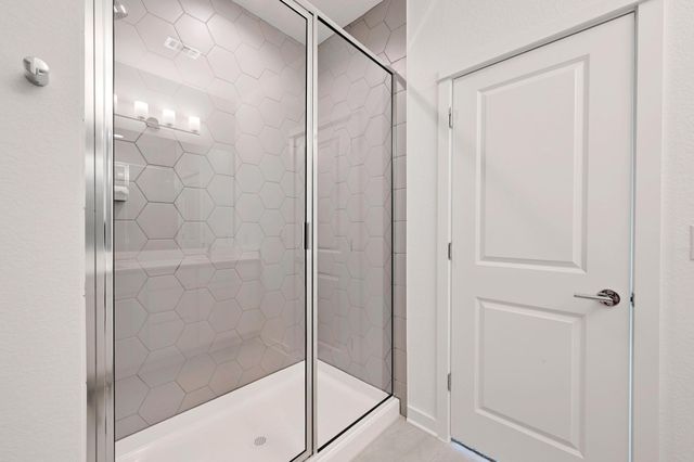 458 Orleanian DR A, Buda, TX 78610