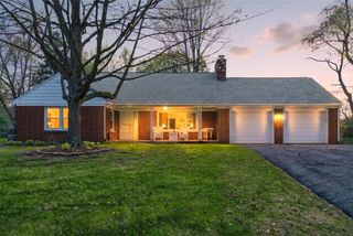 721 Piccadilly Road, Kalamazoo, MI 49006