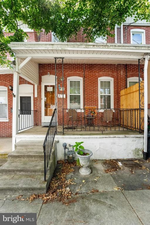 230 WOODLAWN AVE, Wilmington, DE 19805
