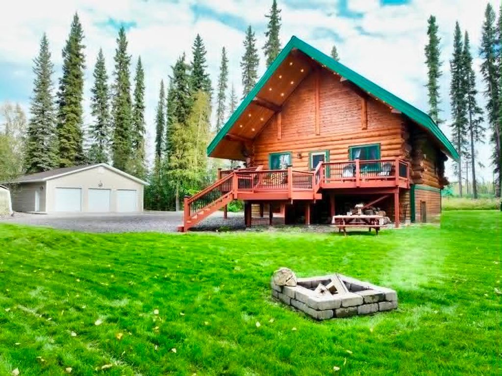 1102 NORTH STAR DRIVE, North Pole, AK 99705