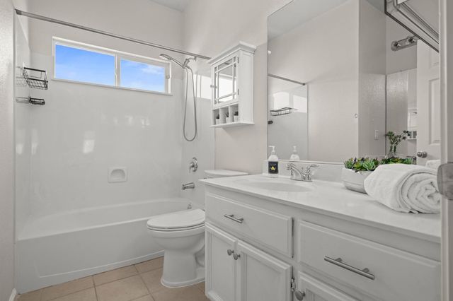 2160 Mabry Dr, Sacramento, CA 95835