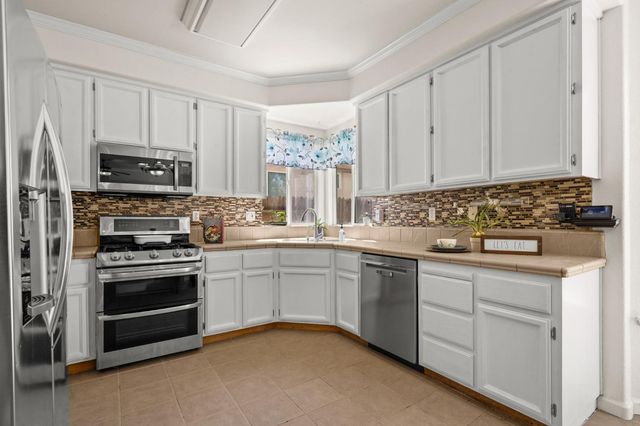 2160 Mabry Dr, Sacramento, CA 95835