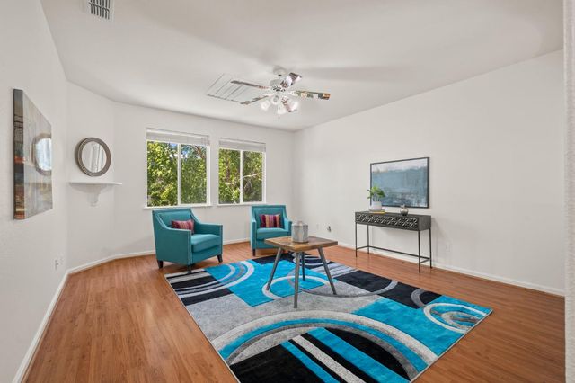 2160 Mabry Dr, Sacramento, CA 95835