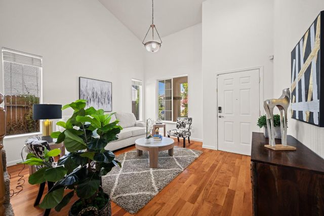 2160 Mabry Dr, Sacramento, CA 95835