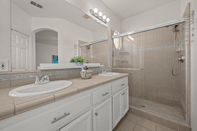 2160 Mabry Dr, Sacramento, CA 95835