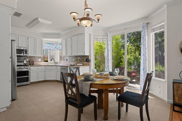 2160 Mabry Dr, Sacramento, CA 95835