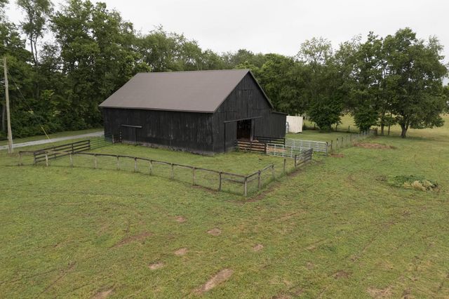 4578 Combs Ferry Road, Winchester, KY 40391