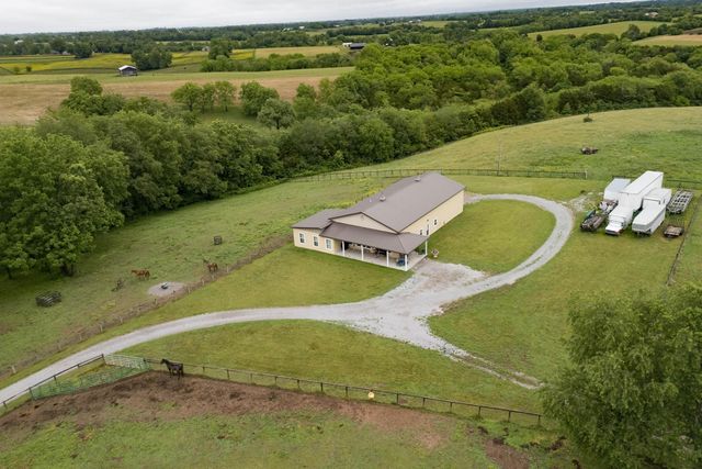 4578 Combs Ferry Road, Winchester, KY 40391