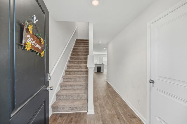 4712 Palm View Circle, North Charleston, SC 29418