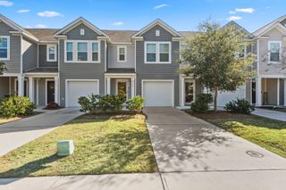 4712 Palm View Circle, North Charleston, SC 29418