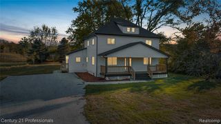 7359 St Clair Hwy, East China, MI 48054