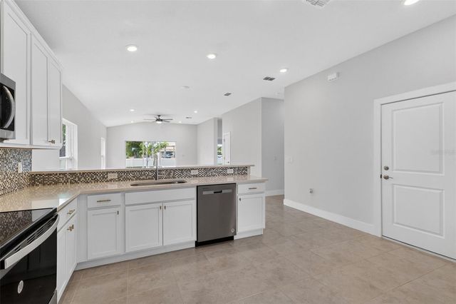 528 ROSE APPLE CIRCLE, Port Charlotte, FL 33954