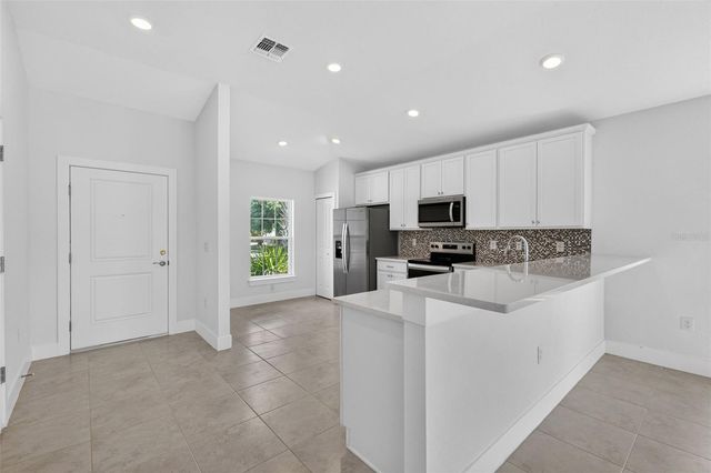 528 ROSE APPLE CIRCLE, Port Charlotte, FL 33954