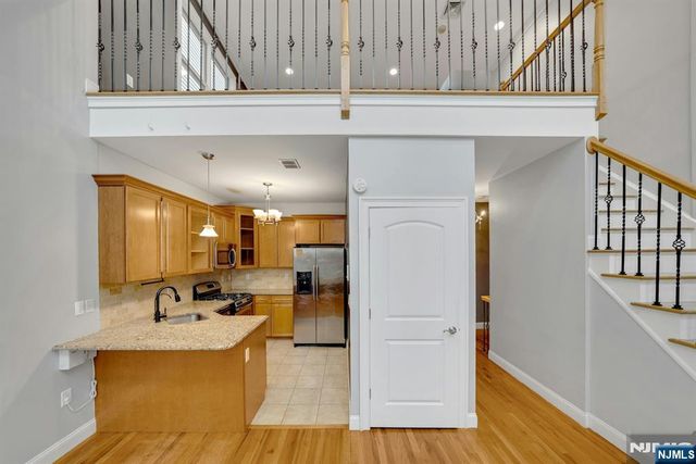 67 Bleecker Street 2, Jersey City, NJ 07307