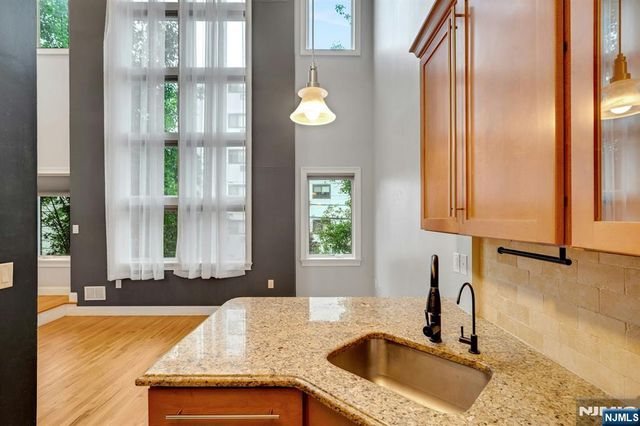 67 Bleecker Street 2, Jersey City, NJ 07307