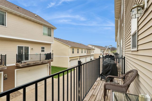 6913 Jack London Drive, Johnston, IA 50131