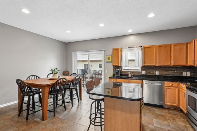 6913 Jack London Drive, Johnston, IA 50131